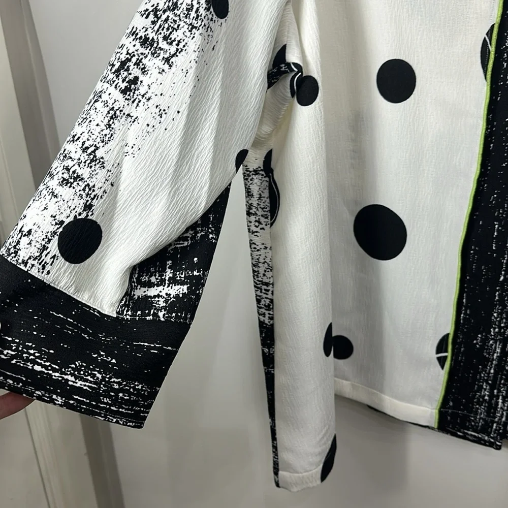 Ali Miles Black & White Abstract Polka Dot Contrast Jacket with Lime Accent - Picture 9 of 10